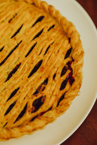 Pie de crema pastelera y frutos rojos