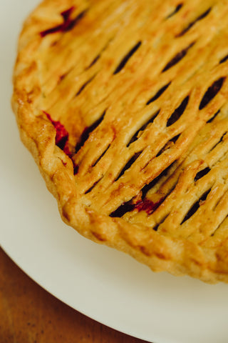 Pie de crema pastelera y frutos rojos