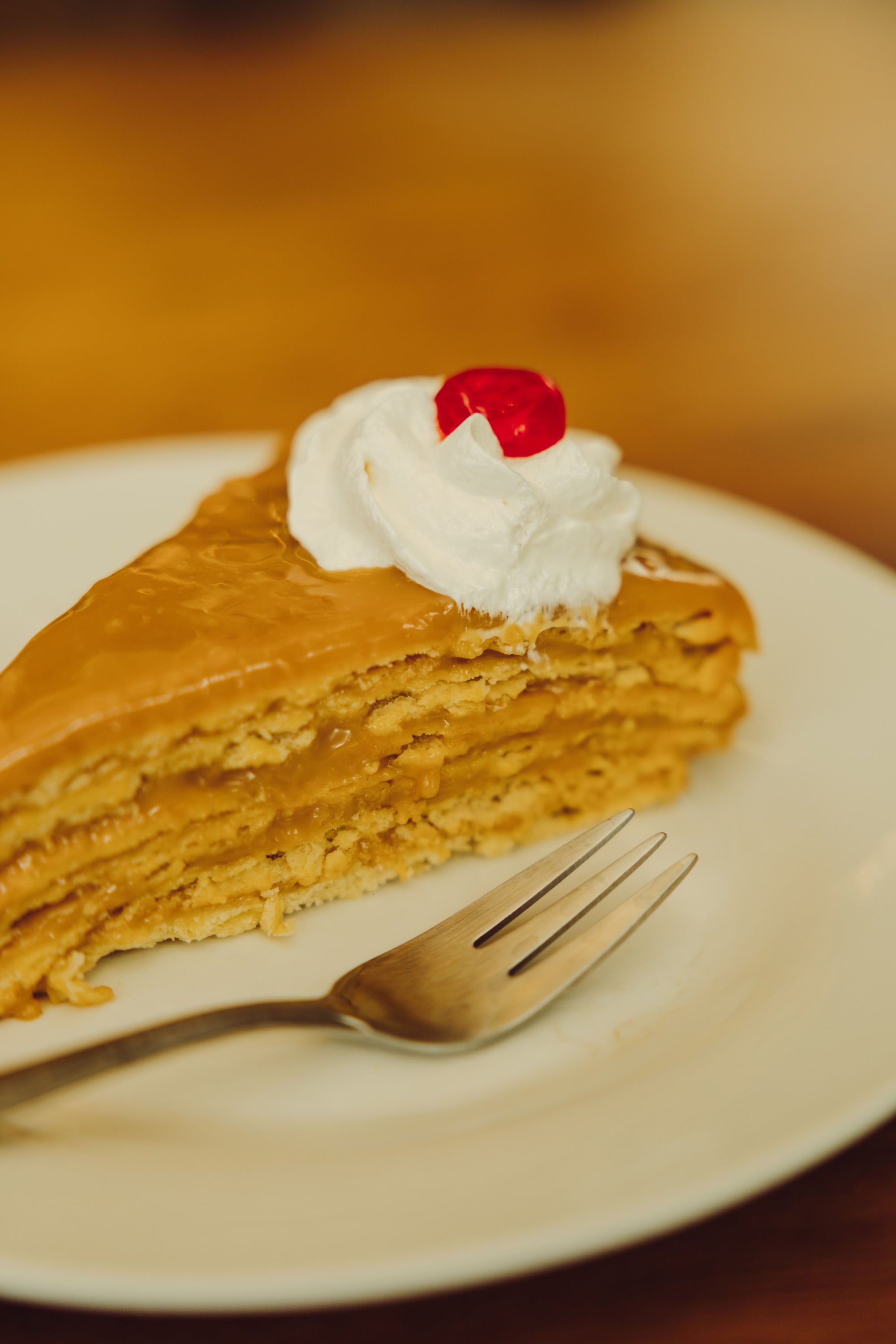 Torta chilena de rompope entera